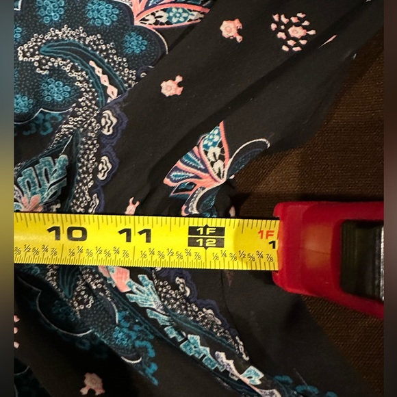 Express Black, Blues & Pinks Sheer Wrap Paisley Summer Romper Great Cond… - Picture 13 of 13